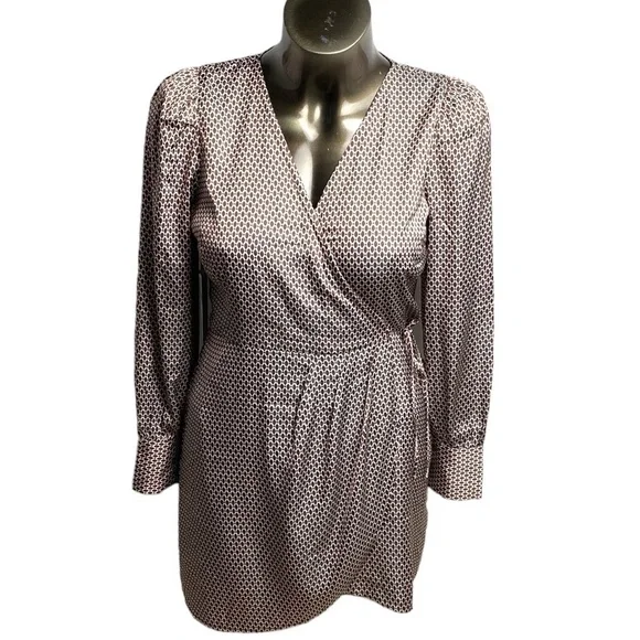 Abercrombie & Fitch Pleated Front Wrap Curve Front Long Sleeve Dress Sz Large P - Picture 1 of 17